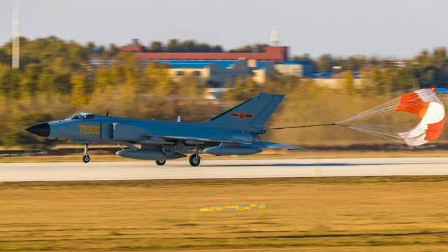 關(guān)于2022年殲-7還有多少架的探討，探討，殲-7戰(zhàn)機在2022年的數(shù)量概況