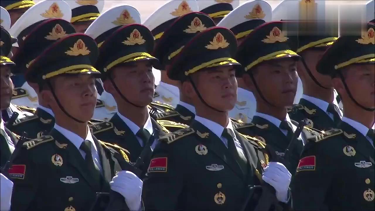 三軍儀仗隊(duì)霸氣視頻，展現(xiàn)雄壯軍威與卓越風(fēng)采，三軍儀仗隊(duì)雄壯風(fēng)采霸氣展現(xiàn)視頻，彰顯卓越軍威與風(fēng)采