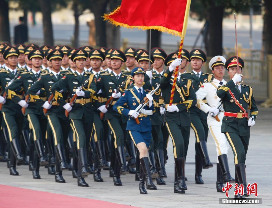 三軍儀仗隊(duì)高清大圖，展現(xiàn)榮耀與威嚴(yán)的壯麗畫卷，三軍儀仗隊(duì)壯麗畫卷，榮耀與威嚴(yán)的高清展示