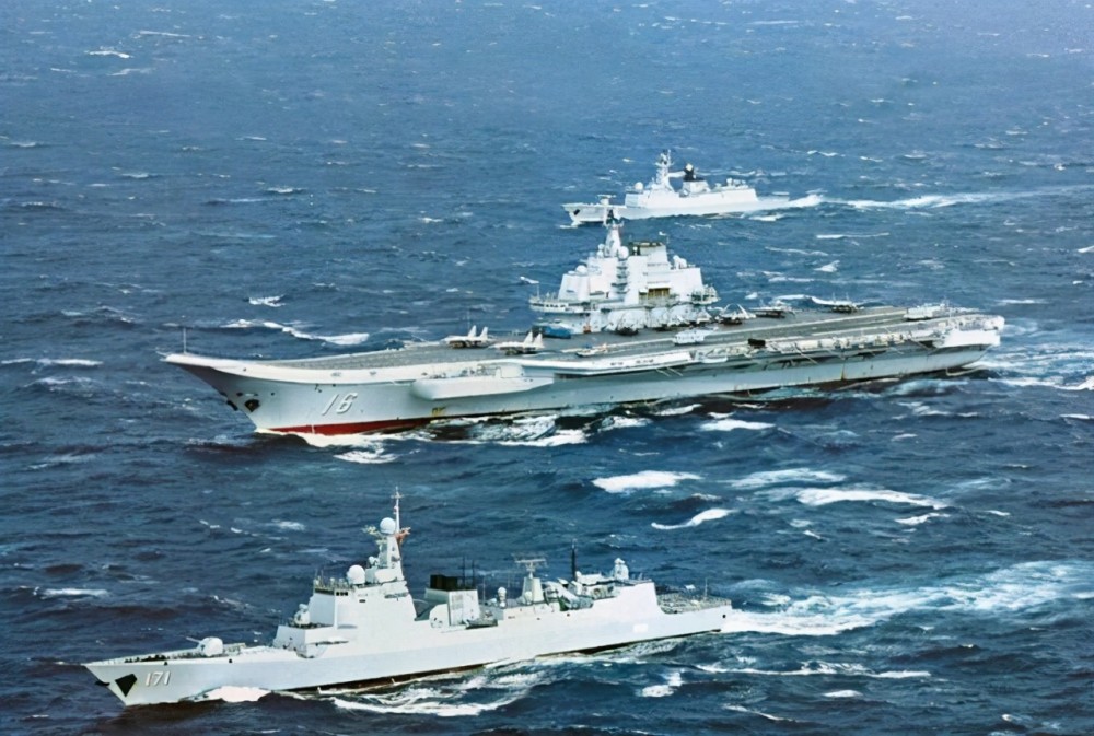 山東艦與伊麗莎白女王號(hào)，兩大戰(zhàn)艦的對(duì)比，山東艦與伊麗莎白女王號(hào)戰(zhàn)艦對(duì)比解析