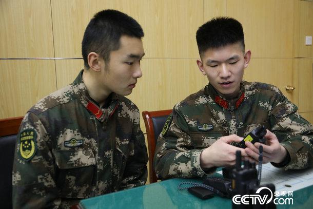 國防軍事頻道大家談，深度探討軍事話題，共筑國防強國夢，國防軍事頻道深度探討，共筑國防強國夢，軍事話題大家談