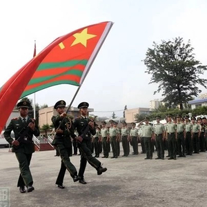 武警部隊軍旗，榮耀的象征與力量的體現(xiàn)，武警部隊軍旗，榮耀與力量的象征