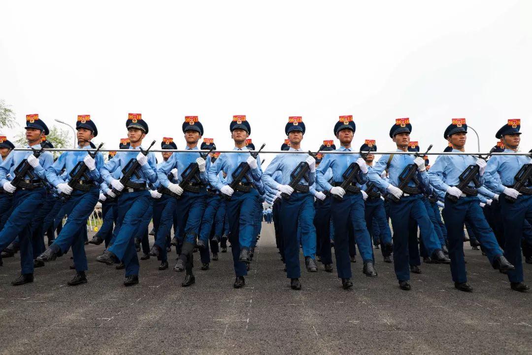 閱兵盛典，2019年的震撼與感動——我的觀后感，閱兵盛典的震撼與感動，我的觀后感回顧與展望（2019年）