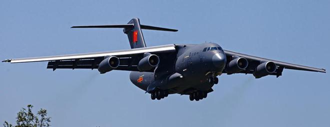C17運(yùn)輸機(jī)與運(yùn)-20，空中巨人的對比與探討，C17運(yùn)輸機(jī)與運(yùn)-20空中巨人，對比與探討