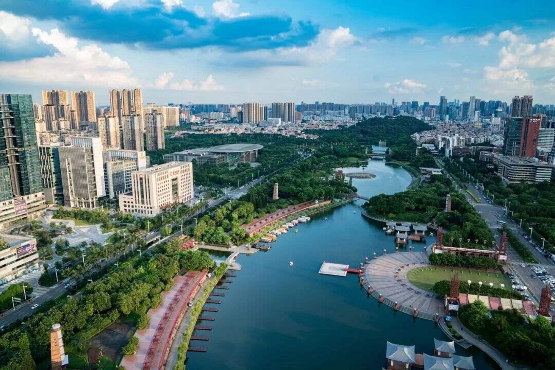 澳門正版免費(fèi)資源展望，邁向未來的精準(zhǔn)服務(wù)體驗(yàn)（2025展望），澳門正版資源展望，邁向精準(zhǔn)服務(wù)體驗(yàn)的未來之路（2025年展望）