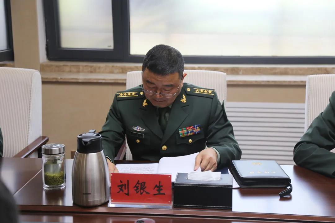 部隊每日新聞講評稿子，部隊每日新聞講評概覽，最新動態(tài)與要點解析