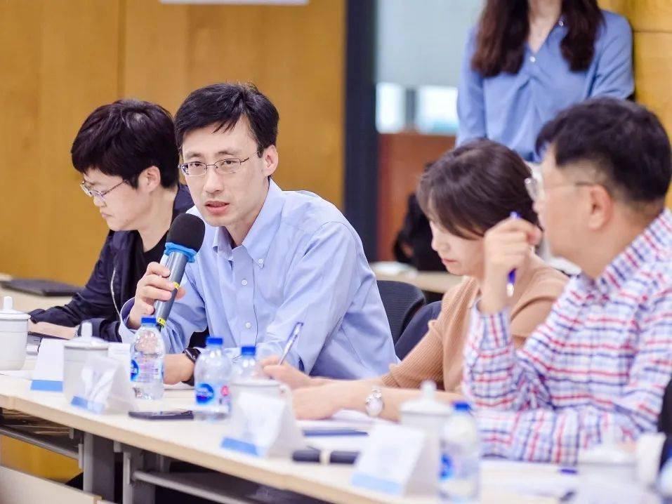 王中王一肖中持嗎？深度解析背后的故事與真相，揭秘王中王一肖背后的故事與真相，深度解析與真相探討