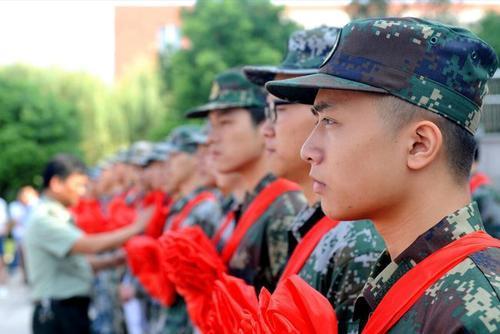 當(dāng)兵的好處，探索軍旅生涯的無限價值，軍旅生涯的價值，當(dāng)兵的好處探索與無限可能
