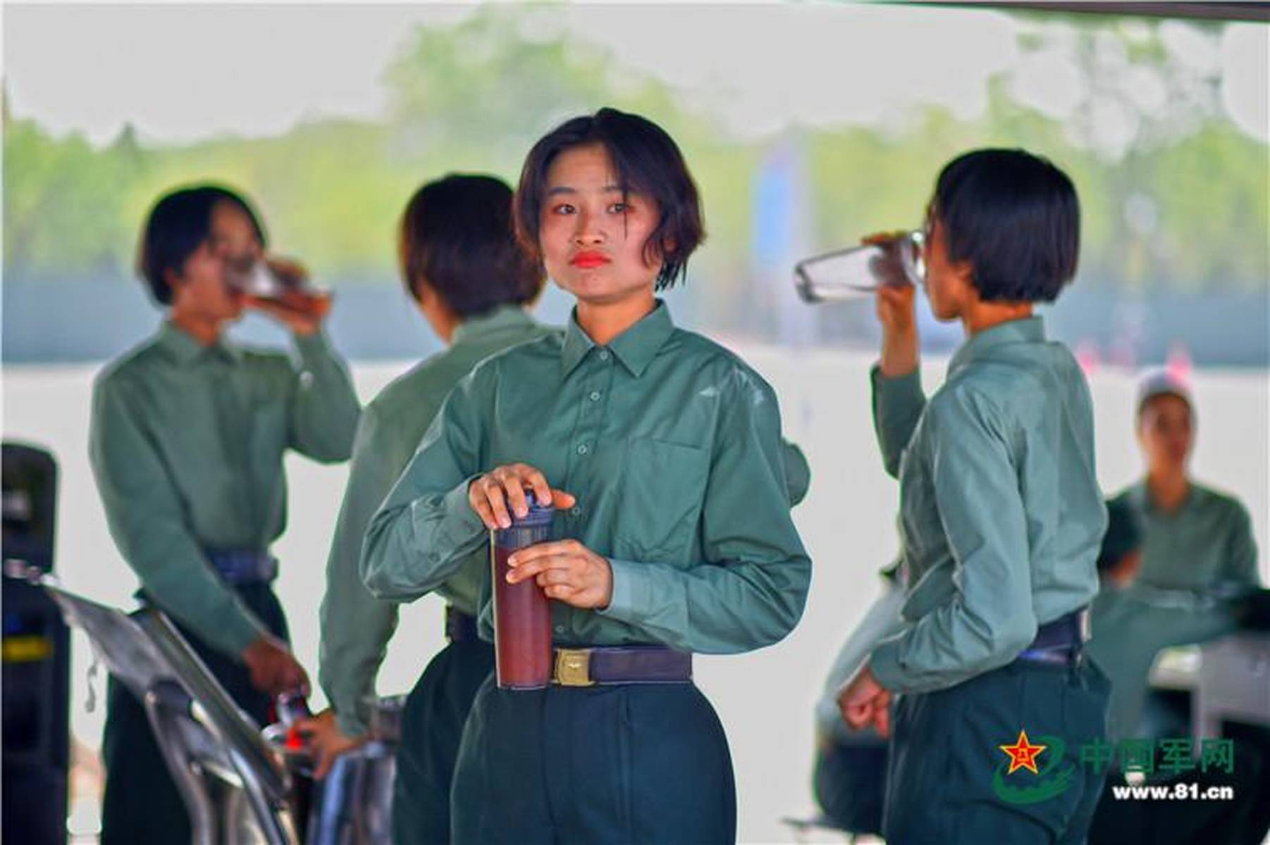 女兵的日常，揭秘女兵每天都干嘛，女兵的日常揭秘，女兵每日訓(xùn)練與生活概述