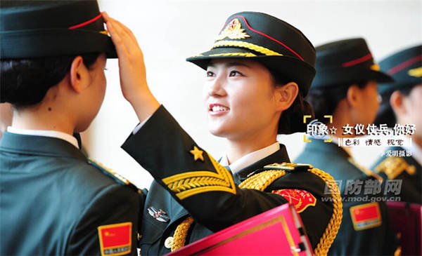 三軍女兵圖片，展現(xiàn)新時(shí)代女性的風(fēng)采與力量，新時(shí)代女性風(fēng)采，三軍女兵圖片展現(xiàn)颯爽英姿與力量