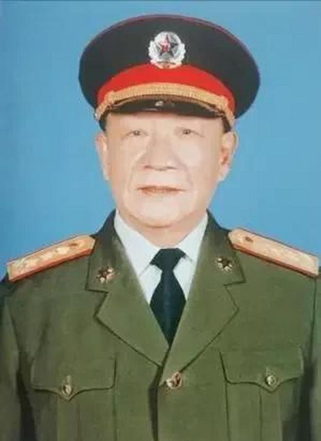 解放軍總參謀長的級別與職責(zé)解析，解放軍總參謀長的級別與職責(zé)詳解