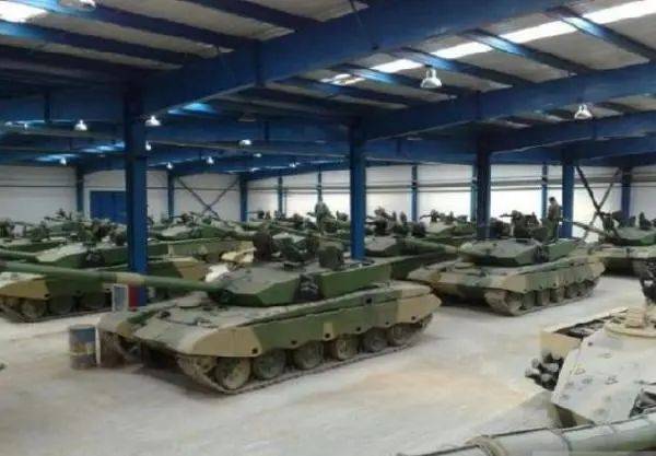 中國(guó)VT-4與99A主戰(zhàn)坦克的差距分析，中國(guó)VT-4與99A主戰(zhàn)坦克性能差距深度解析