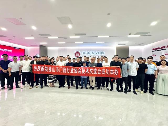 奧門王中王一肖一特一中，揭秘背后的秘密，揭秘澳門王中王背后的秘密，生肖與特碼真相探索