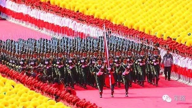 國慶閱兵是每年一次嗎？——深度解析與探討，深度解析與探討，國慶閱兵是否為每年例行活動(dòng)？