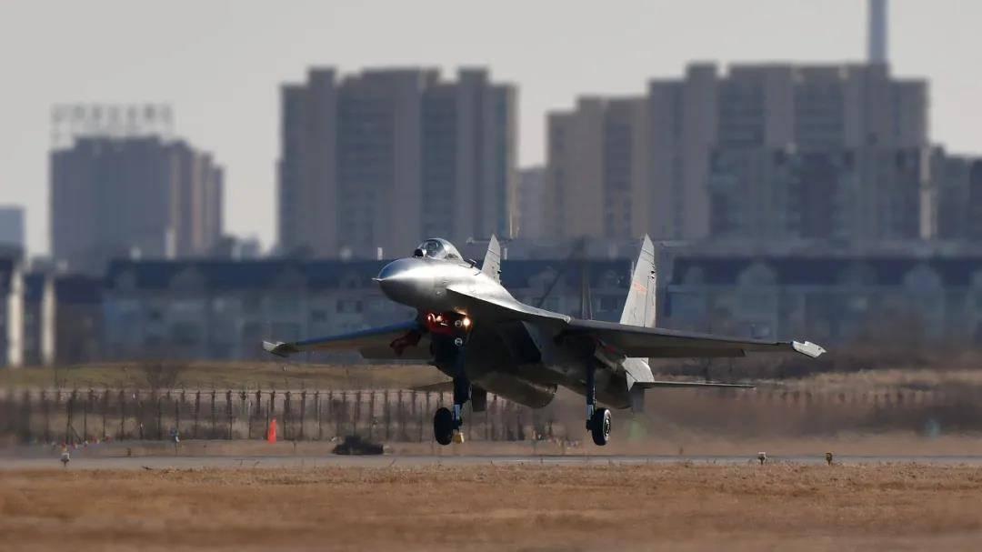 殲-11B戰(zhàn)斗機參數(shù)詳解，殲-11B戰(zhàn)斗機性能參數(shù)全面解析