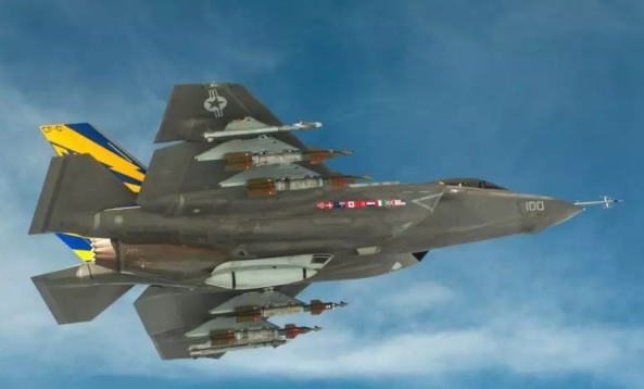 殲-35官方介紹，新一代艦載戰(zhàn)斗機(jī)的卓越性能，殲-35新一代艦載戰(zhàn)斗機(jī)卓越性能介紹