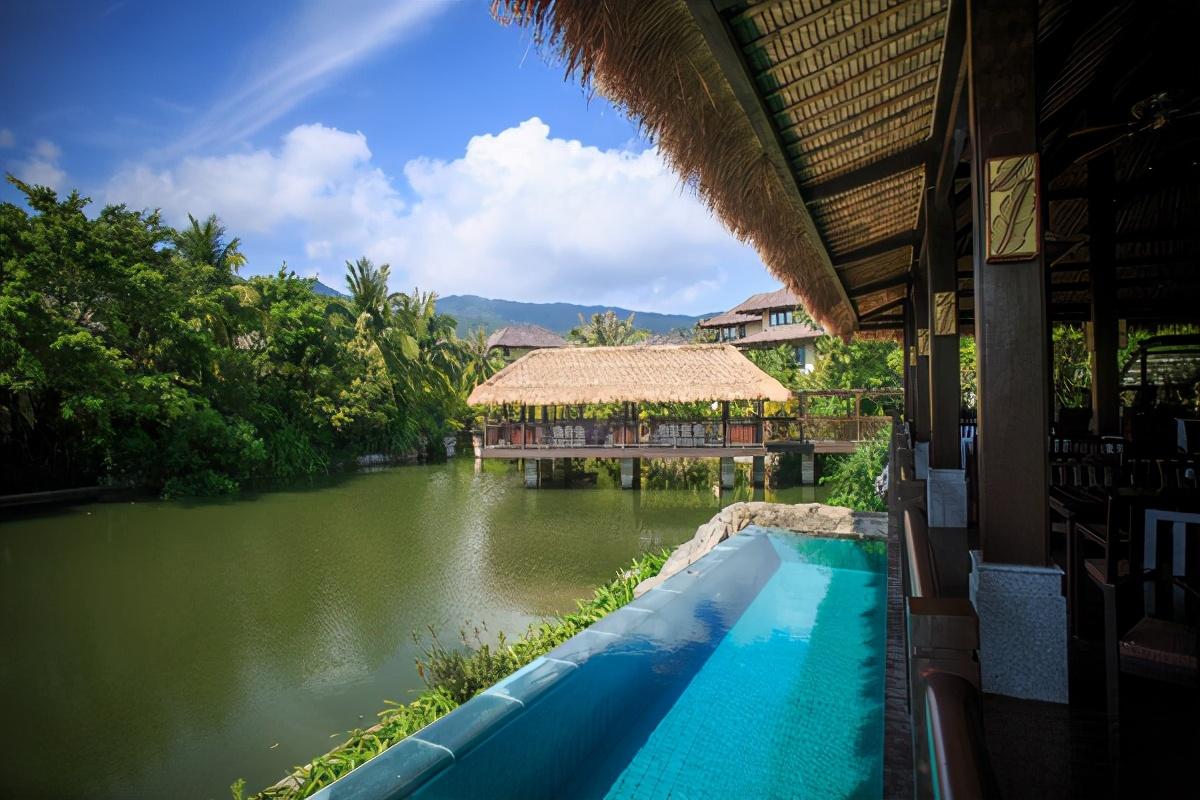 三亞亞龍灣酒店價(jià)格表——豪華度假的不二之選，三亞亞龍灣酒店價(jià)格一覽，豪華度假首選之地