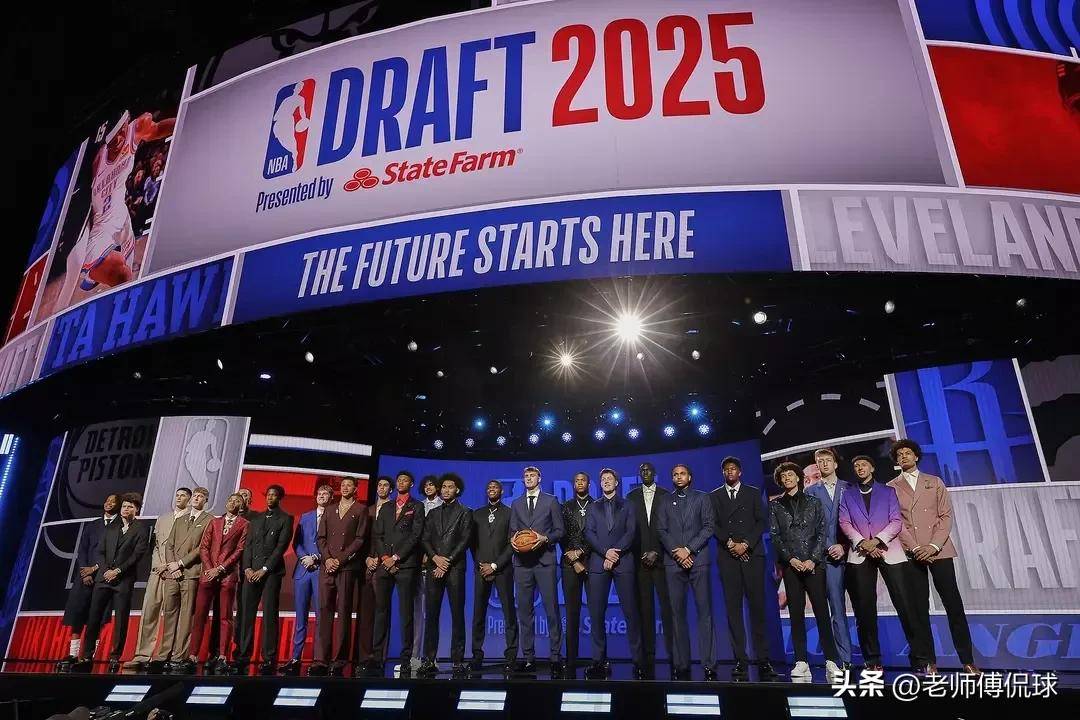 澳門天開好彩大全——探索未來的幸運(yùn)之門（2025展望），澳門天開好彩大全，開啟未來幸運(yùn)之門（展望2025）