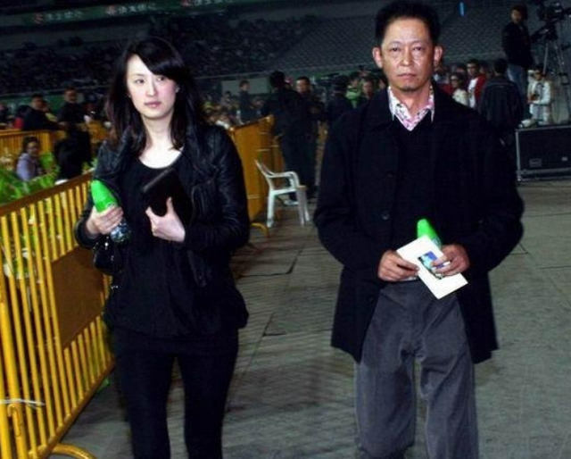 王志文老婆陳堅紅，演藝界的低調幸福，王志文妻子陳堅紅，演藝界的低調幸福時光