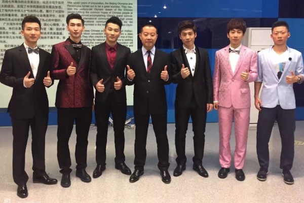 劉伯溫期期精一肖930，揭秘預(yù)測(cè)背后的神秘故事與傳奇人物，劉伯溫揭秘預(yù)測(cè)背后的神秘故事與傳奇人物，期期精一肖傳奇揭秘 930預(yù)測(cè)傳奇人物劉伯溫的一生